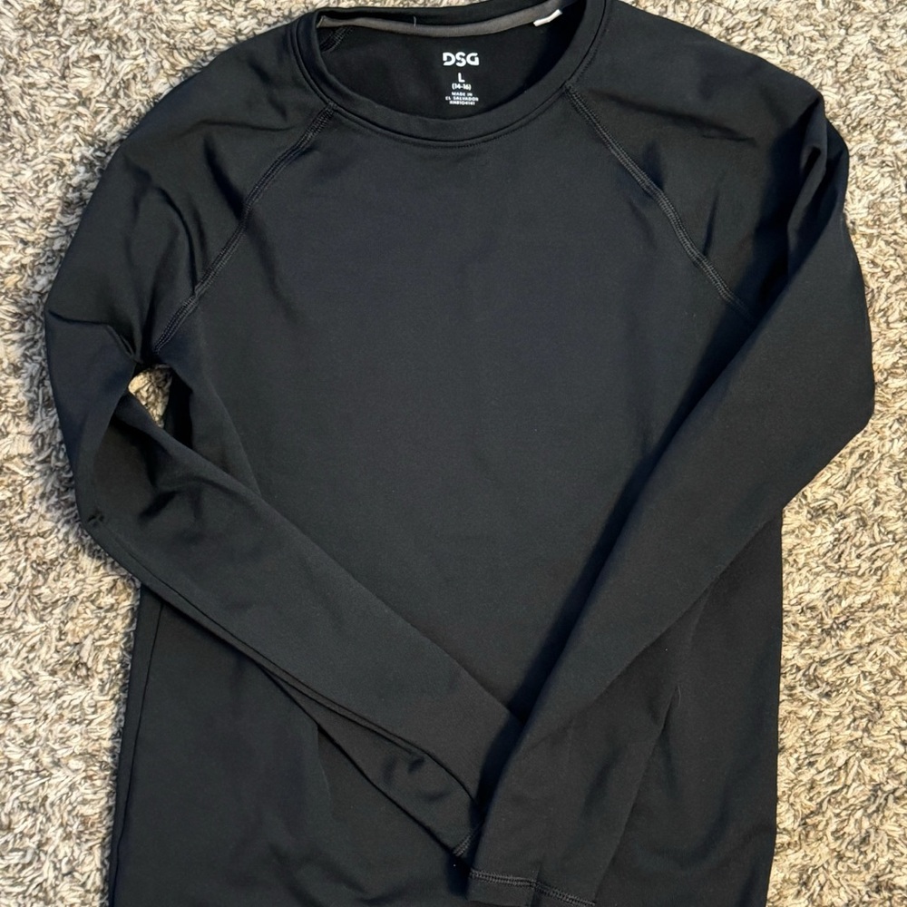 2 DSG cold Gear shirts